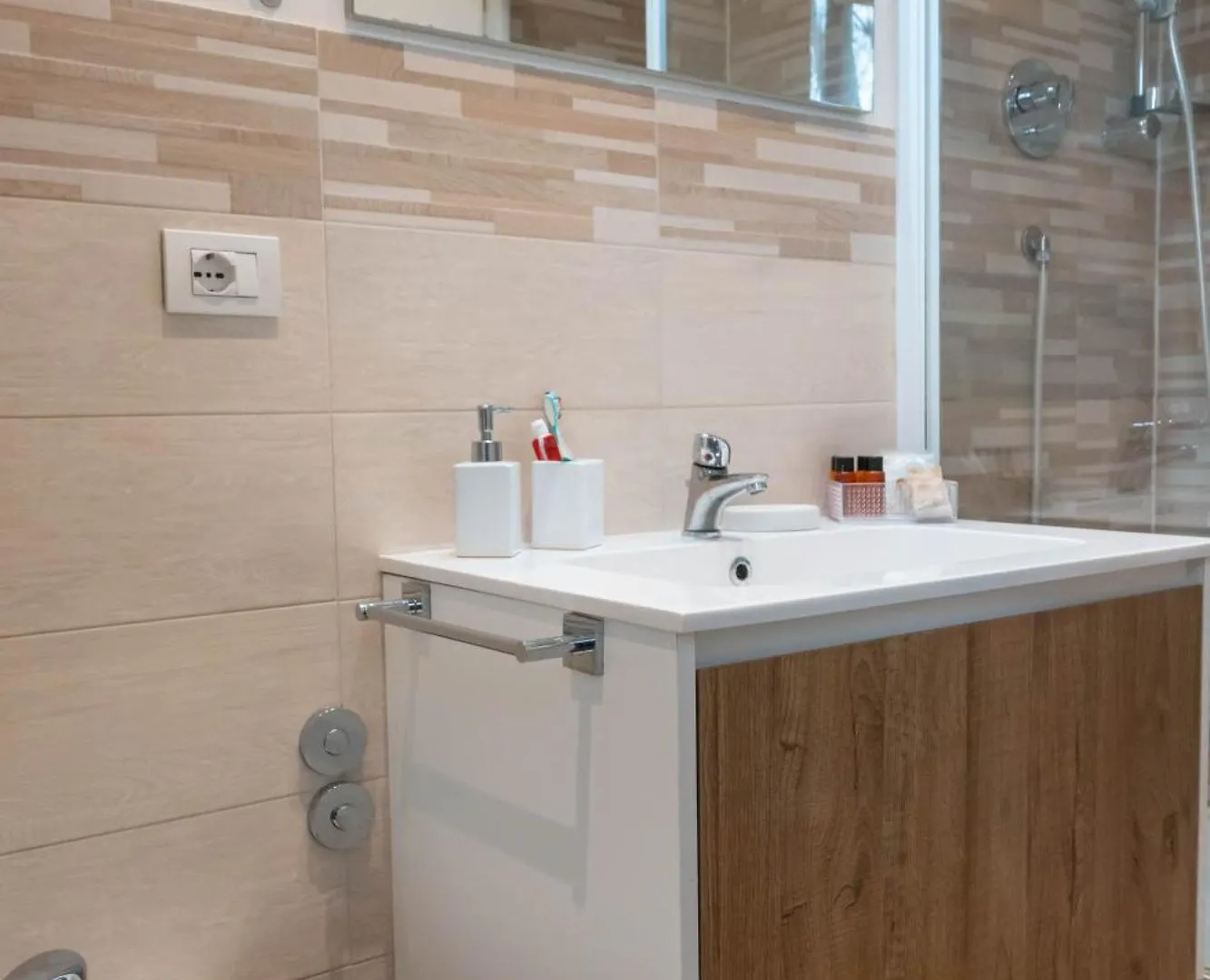 Ihh Suites Rome 0*,  Italy