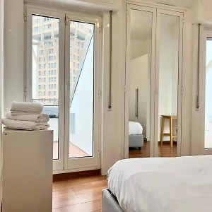 Comecasa 2 Bedrooms 450mt From Duomo Apartamento Milão